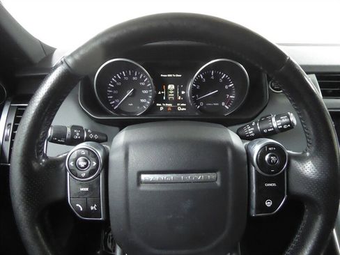 Used 2014 Land Rover Range Rover Sport HSE image 10