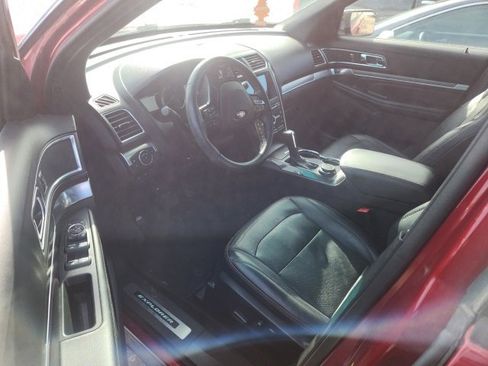 Used 2017 Ford Explorer Sport w/ Equipment Group 401A image 7