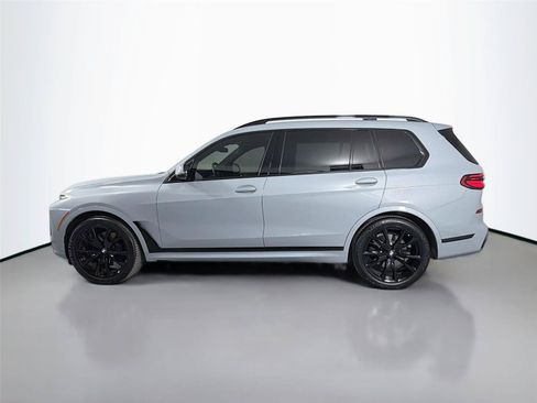 Certified 2026 BMW X7 xDrive40i w/ M Sport Package AWD/4WD image 8