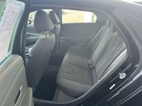 Used 2023 Hyundai Elantra SEL w/ Cargo Package FWD image 22