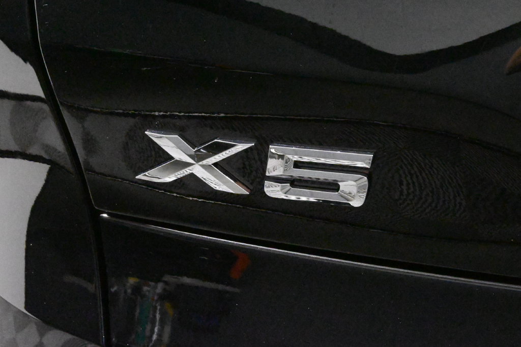 Used 2026 BMW X5 xDrive40i w/ Premium Package AWD/4WD image 41