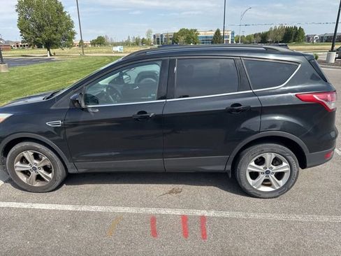 Used 2014 Ford Escape SE w/ Equipment Group 201A image 3