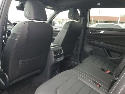 New 2026 Volkswagen Atlas Cross Sport SEL R-Line AWD/4WD image 10