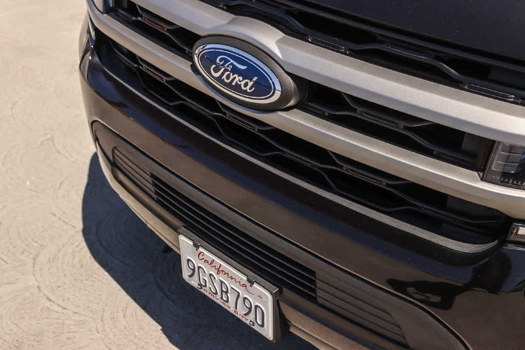 Certified 2023 Ford Expedition Max XLT RWD image 9
