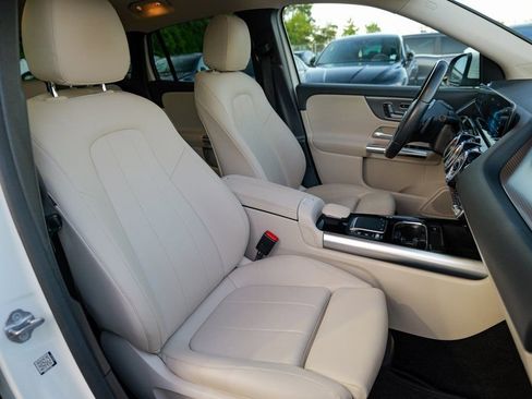 Used 2022 Mercedes-Benz GLA 250 4MATIC image 35