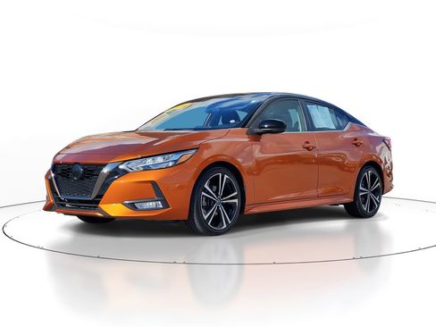 Used 2022 Nissan Sentra SR image 2