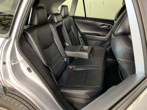 Used 2021 Toyota RAV4 Limited image 37