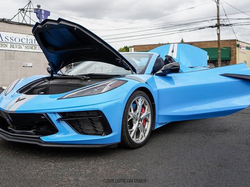 Used 2021 Chevrolet Corvette Stingray Premium Conv w/ Z51 Performance Package RWD image 26
