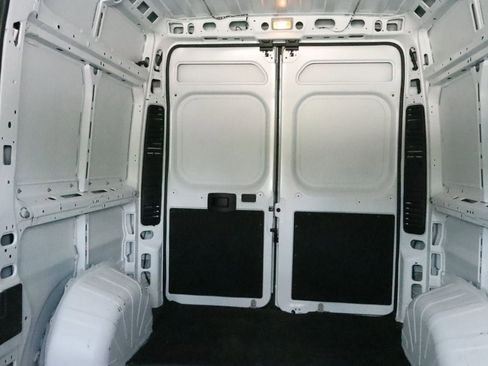 Used 2023 RAM ProMaster 1500 w/ Safety Group FWD image 12