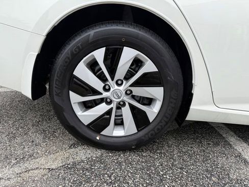 New 2025 Nissan Altima 2.5 S image 11