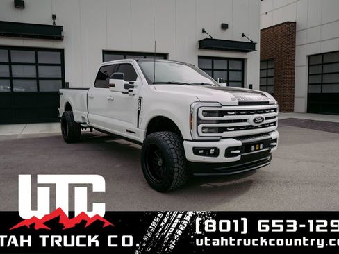 Used 2024 Ford F350 Platinum image 1