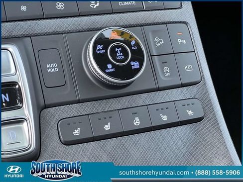 Certified 2024 Hyundai Palisade Limited AWD/4WD image 36
