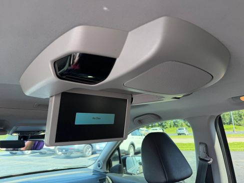 Used 2019 Honda Pilot Elite image 16