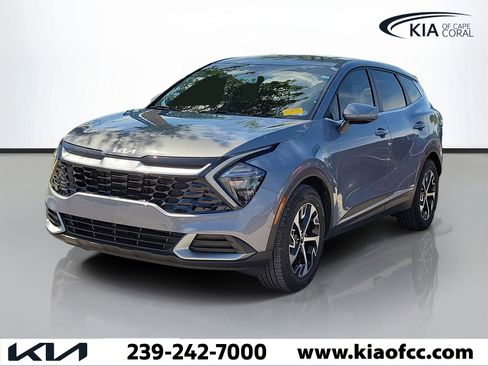 Certified 2023 Kia Sportage EX image 3