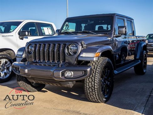 Used 2021 Jeep Gladiator Overland image 5