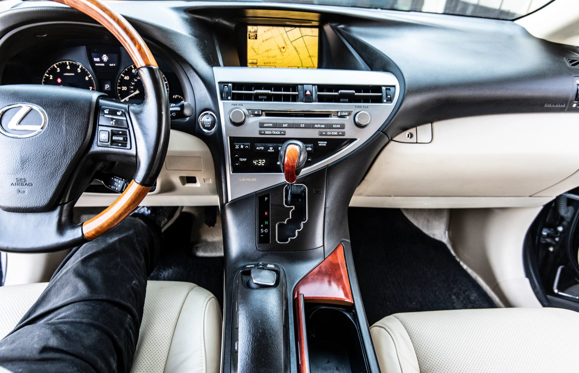 Used 2010 Lexus RX 350 AWD image 38