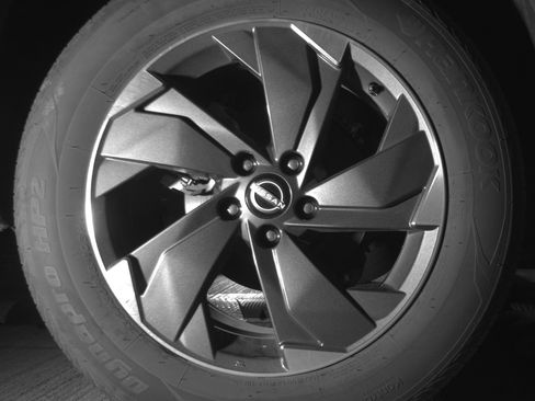 Used 2025 Nissan Rogue SV image 15