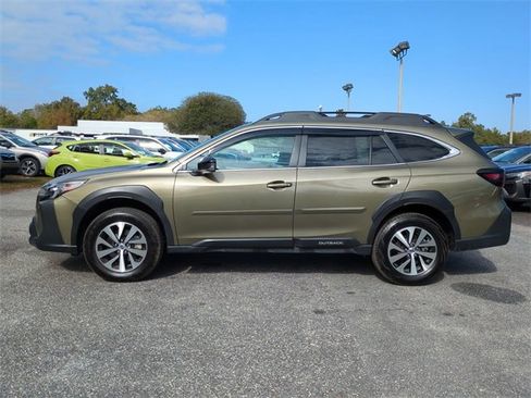 Used 2025 Subaru Outback Premium w/ Popular Package #1A image 7