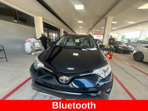 Used 2017 Toyota RAV4 XLE FWD image 10