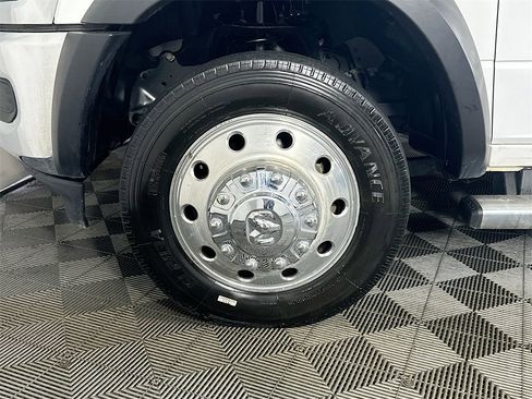 Used 2021 RAM 5500 Tradesman image 31