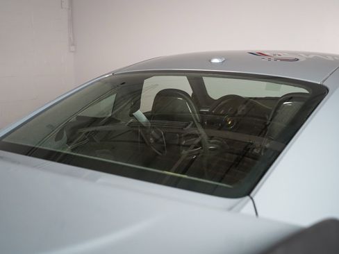 Used 2018 Porsche 911 GT3 RWD image 28