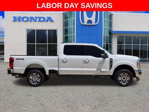 Used 2024 Ford F250 Lariat AWD/4WD image 2