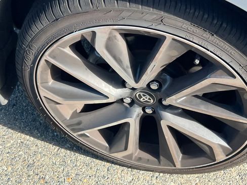 Used 2022 Toyota Corolla SE w/ SE Premium Package FWD image 17