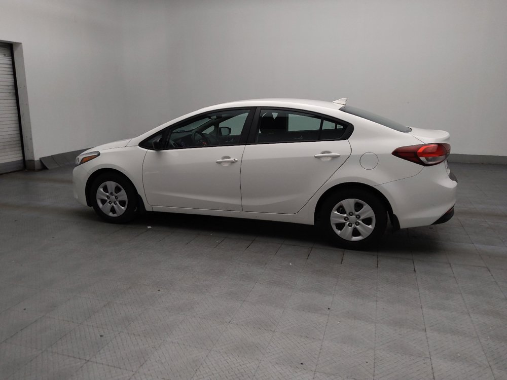Used 2017 Kia Forte LX FWD image 3