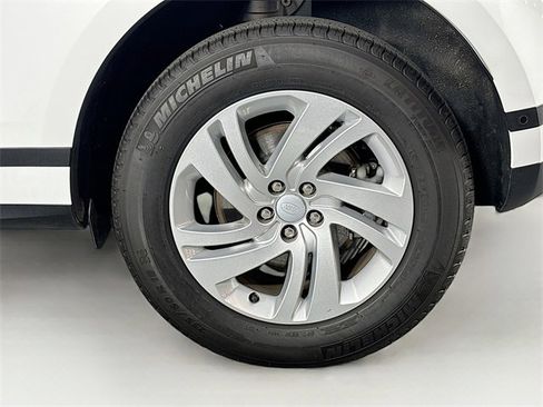 Used 2026 Land Rover Range Rover Evoque S image 31