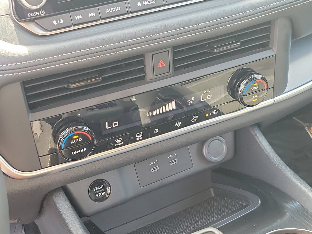 Certified 2026 Nissan Rogue SV AWD/4WD image 27