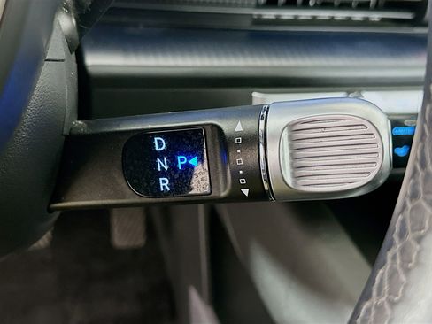 Used 2024 Hyundai Ioniq 6 SE RWD image 25