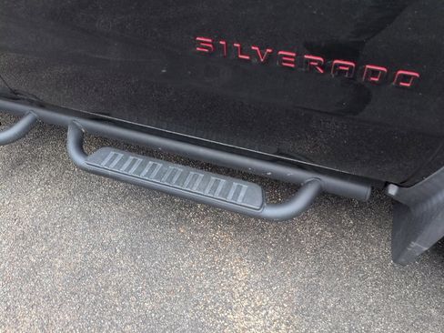 Used 2017 Chevrolet Silverado 1500 LT w/ Redline Edition image 3