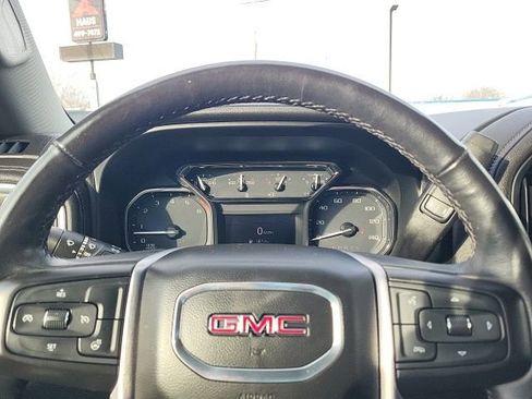 Used 2022 GMC Sierra 1500 SLE w/ Driver Alert Package I image 6