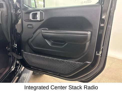 Used 2021 Jeep Wrangler Unlimited Sport w/ Technology Group AWD/4WD image 20