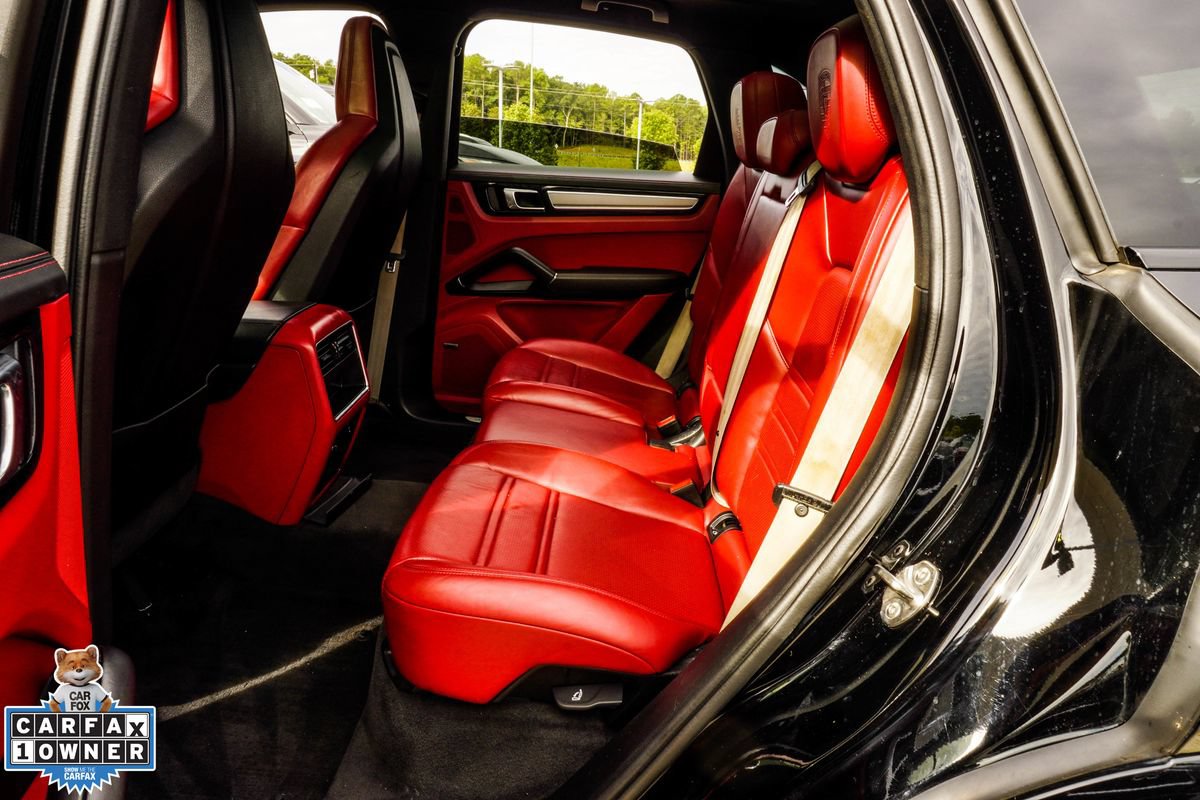 Used 2023 Porsche Cayenne Platinum Edition AWD/4WD image 41