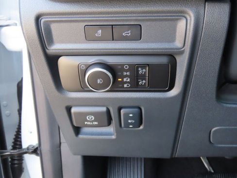 Certified 2024 Ford Expedition Limited image 26