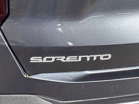 Used 2024 Kia Sorento S AWD/4WD image 24