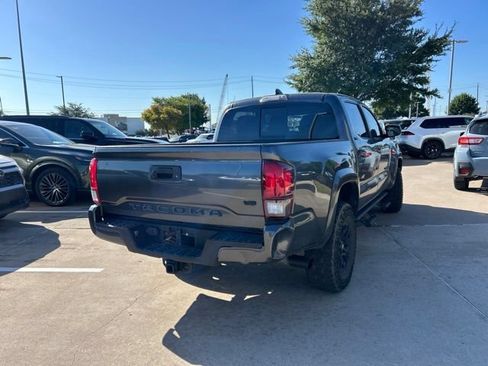 Used 2021 Toyota Tacoma SR5 RWD image 5
