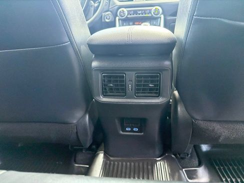Used 2022 Toyota RAV4 XLE Premium AWD/4WD image 16
