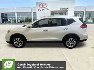 Used 2017 Nissan Rogue SV video 2