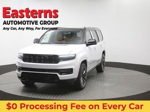 Used 2025 Jeep Grand Wagoneer Series III w/ Rear Seat Video Group 1 AWD/4WD image 59