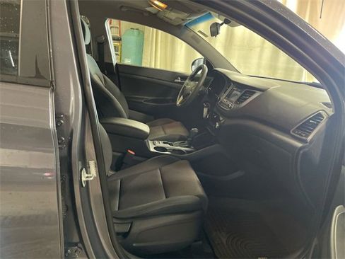 Used 2017 Hyundai Tucson SE image 23