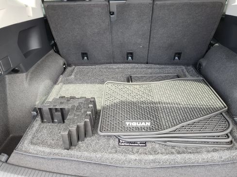 Certified 2024 Volkswagen Tiguan S AWD/4WD image 15