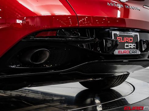 Used 2024 Aston Martin DB12 Coupe image 20