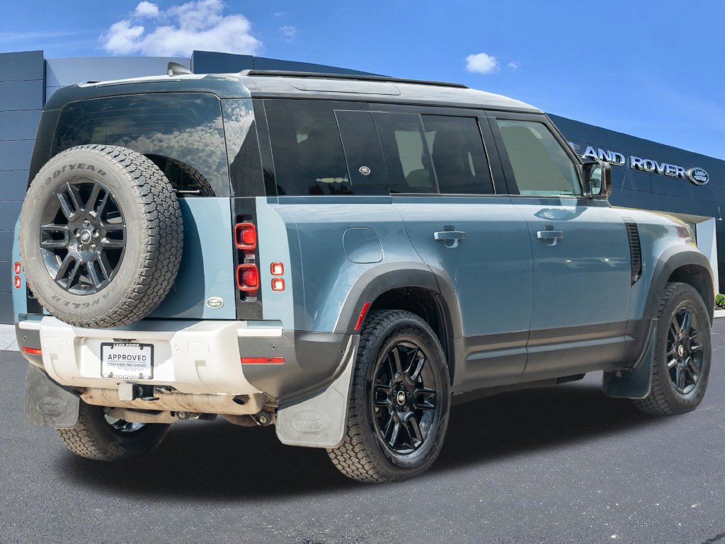 Used 2023 Land Rover Defender 110 S AWD/4WD image 4