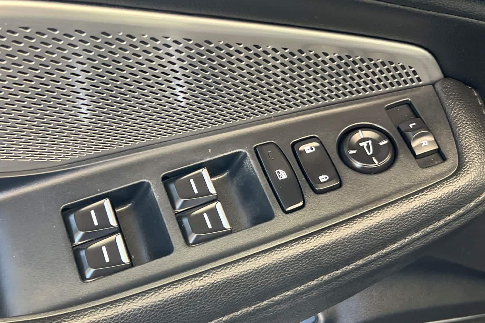 Used 2024 Acura MDX FWD image 13