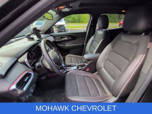 Certified 2021 Chevrolet TrailBlazer RS w/ Sun and Liftgate Package AWD/4WD image 10