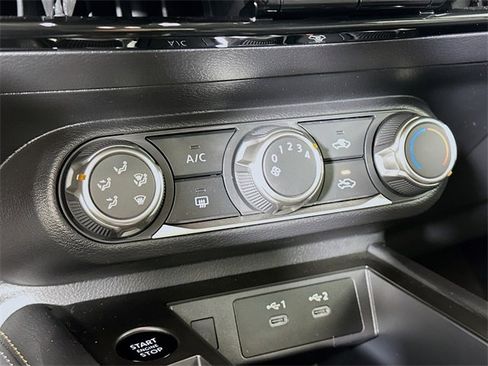 Used 2025 Nissan Kicks SV image 20