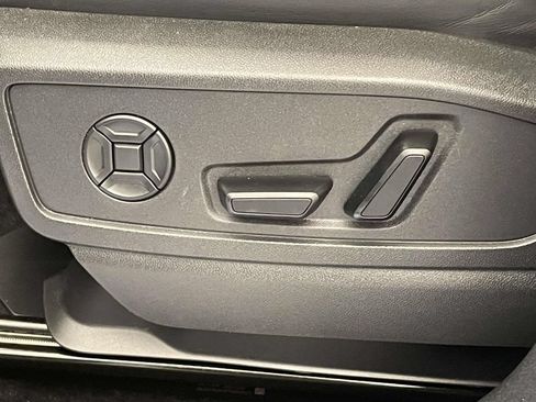 Certified 2025 Audi Q5 Premium w/ Premium Plus AWD/4WD image 17