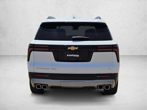 Used 2024 Chevrolet Traverse LT AWD/4WD image 7
